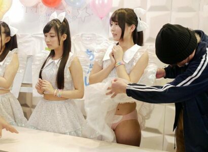 Poster of Người đàn ông có thể ngưng thời gian để thoải mái dí mấy em idol